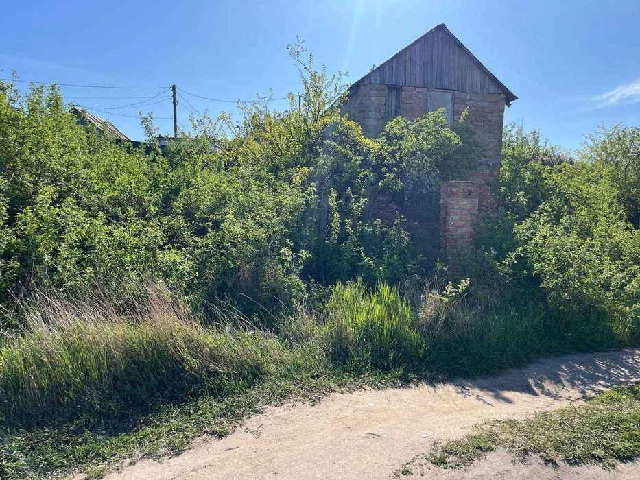 Продам  дачу в живописном месте города у реки