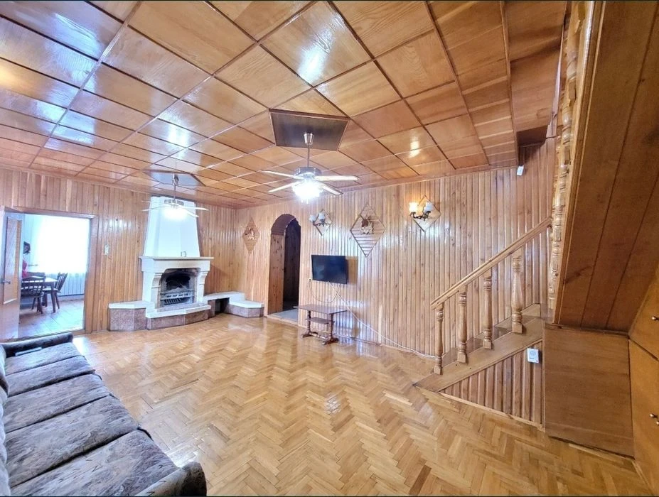 Липинський масив!Об'їзна! Північний ринок поруч! 2п,185м,12с