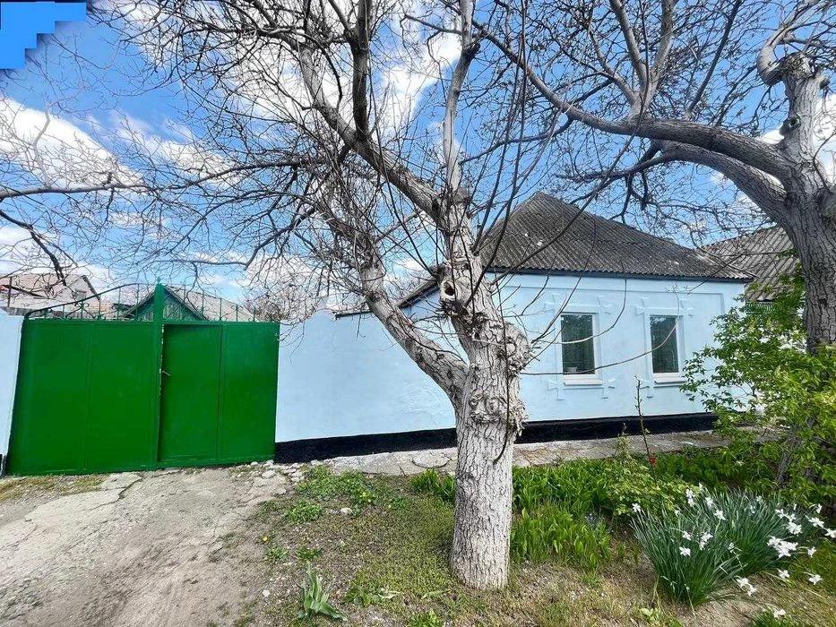 ТЕРМІНОВО!  Продам  затишний перспективний будинок