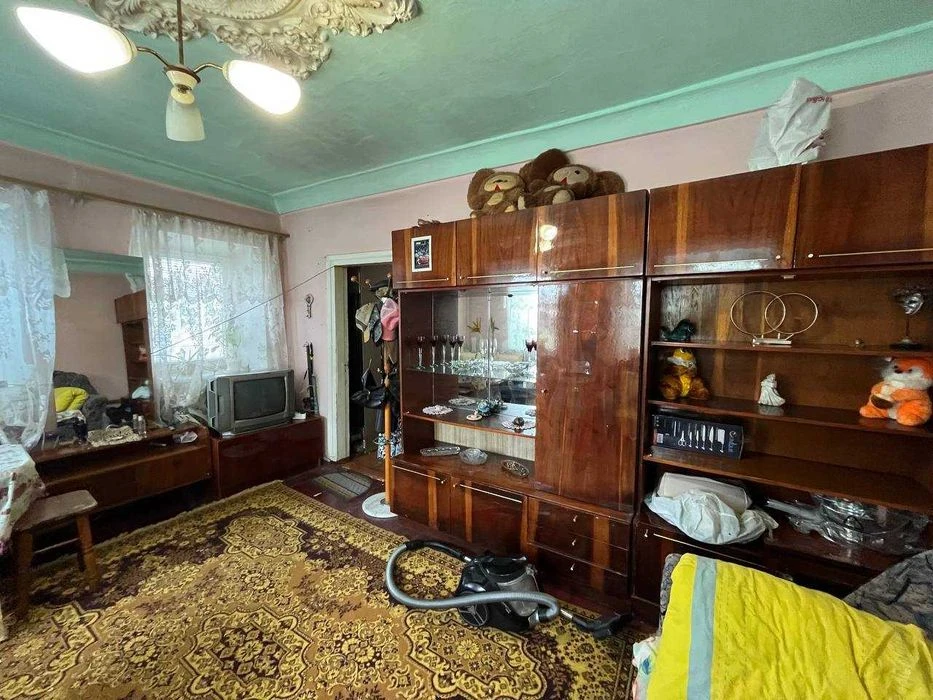 ТЕРМІНОВО!  Продам  затишний перспективний будинок