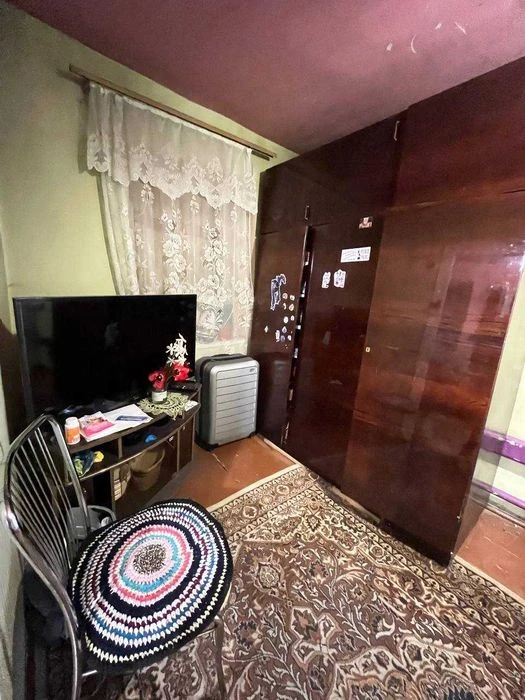 ТЕРМІНОВО!  Продам  затишний перспективний будинок