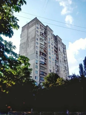 * Cozy 1-room apartment on Holosiivska Street, 10 metro station