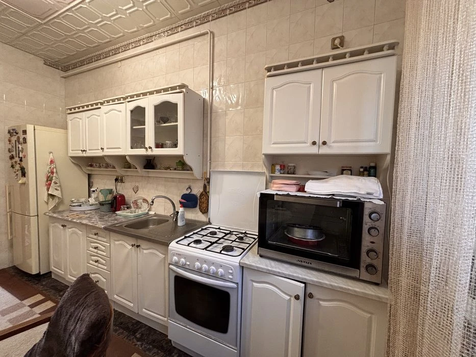 Продам два дома на одном участке