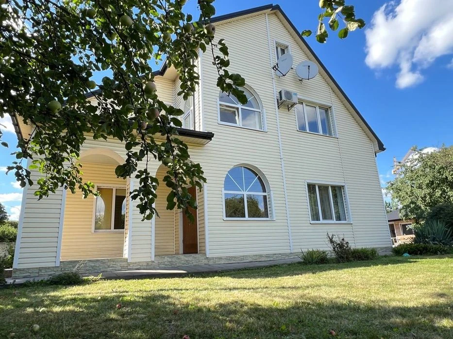 Продаж добротного цегляного будинку в Луцьку | вул. Потебні
