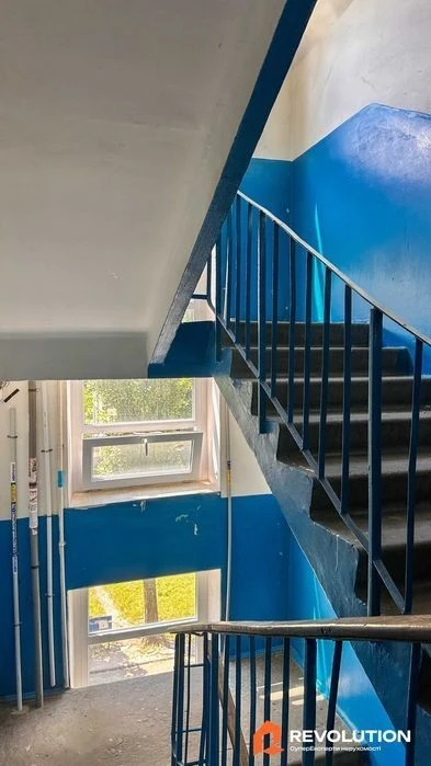 No commission. 3-room apartment 55m2 for sale, Chornykh Zaporozhtsiv St.
