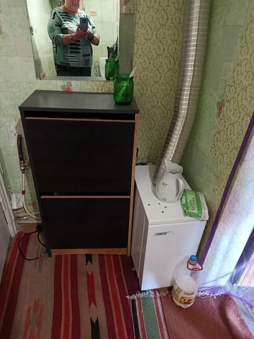 Продам Дом в Лесках,5 ком. 3 входа, 3 кухни, 3 в/у, можно на