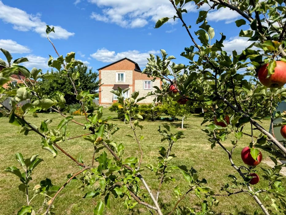 Продаж будинку  двоповерхового 160м2  + баня.