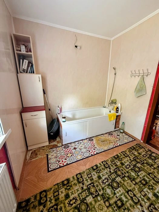 Продаж будинку  двоповерхового 160м2  + баня.