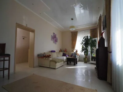 Продаж 2 поверхового будинку 300 м2 8 сот. Цегла, біля річки