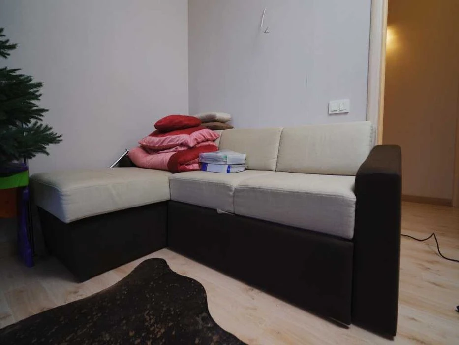 Продаж 2 поверхового будинку 300 м2 8 сот. Цегла, біля річки