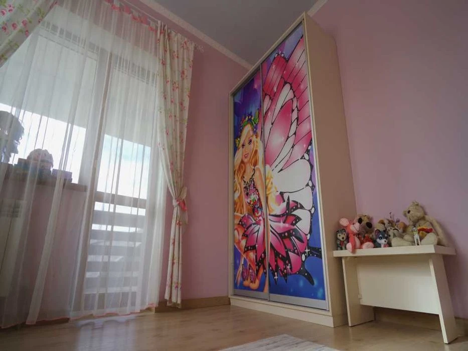 Продаж 2 поверхового будинку 300 м2 8 сот. Цегла, біля річки