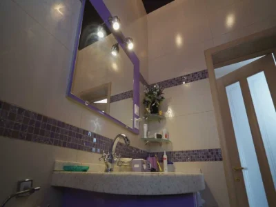 Продаж 2 поверхового будинку 300 м2 8 сот. Цегла, біля річки