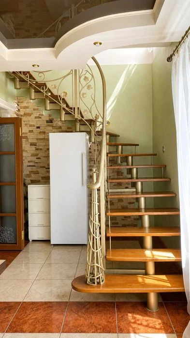 Продаж 2 поверхового будинку 250 м2 12 сот.  50 м2 ще гараж
