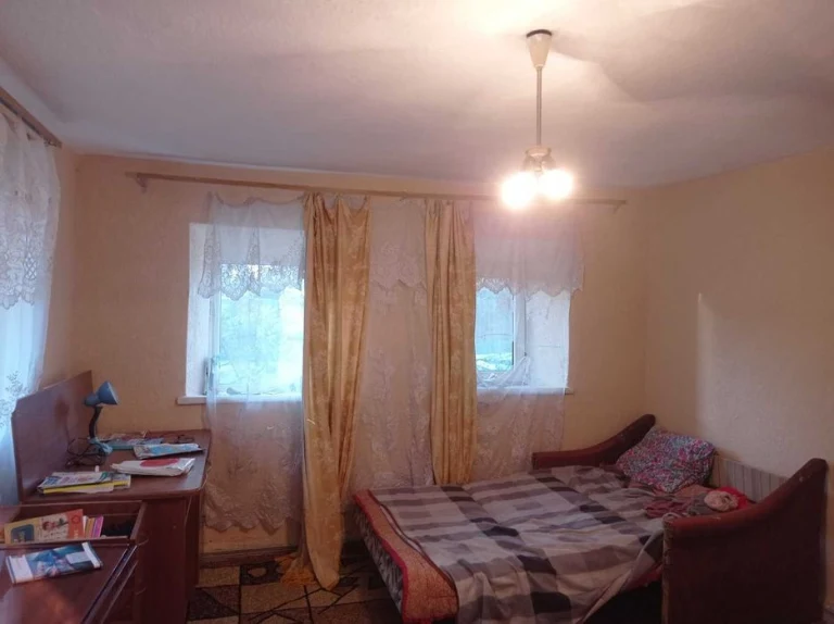 Продам Дом-2 комн. + летняя кухня-1 комн. участок 6 соток в