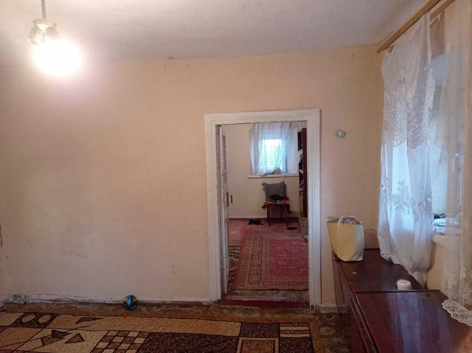 Продам Дом-2 комн. + летняя кухня-1 комн. участок 6 соток в