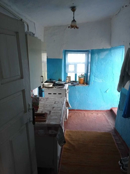 Продам Дом-2 комн. + летняя кухня-1 комн. участок 6 соток в