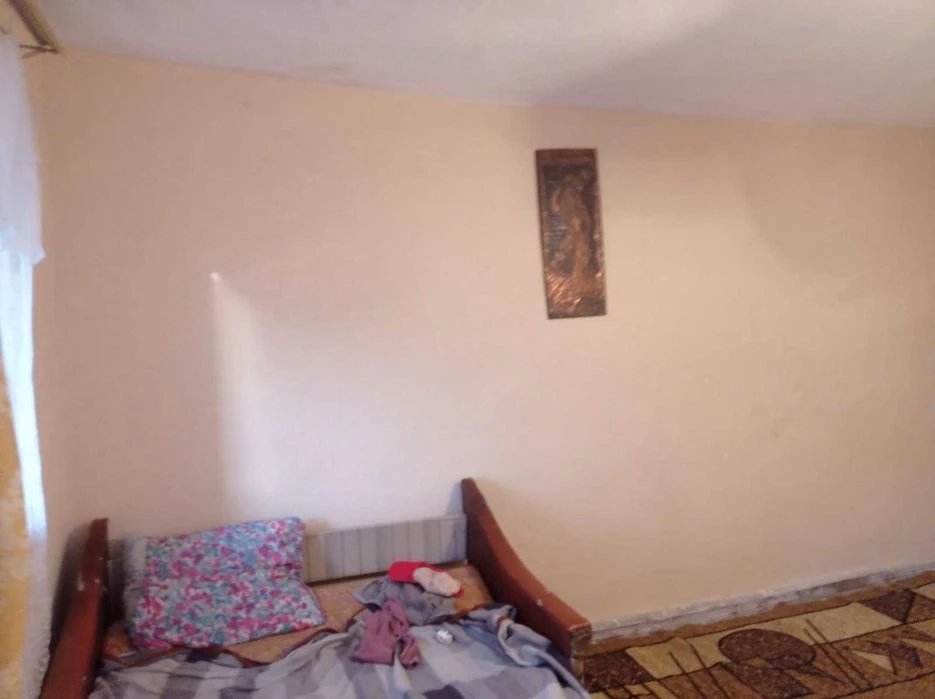 Продам Дом-2 комн. + летняя кухня-1 комн. участок 6 соток в