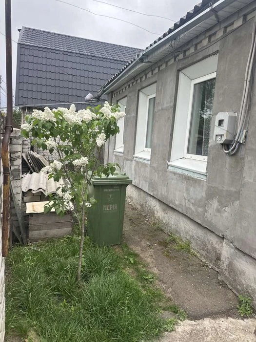 Пропонуємо до продажу будинок по вулиці Казбетська