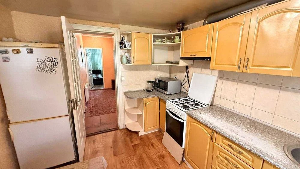 Продаж 3/4 житлового будинку по вул. С.Петлюри (Василини)  р