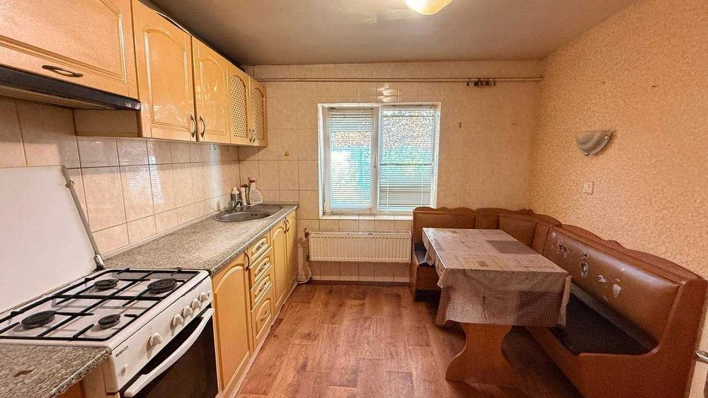 Продаж 3/4 житлового будинку по вул. С.Петлюри (Василини)  р