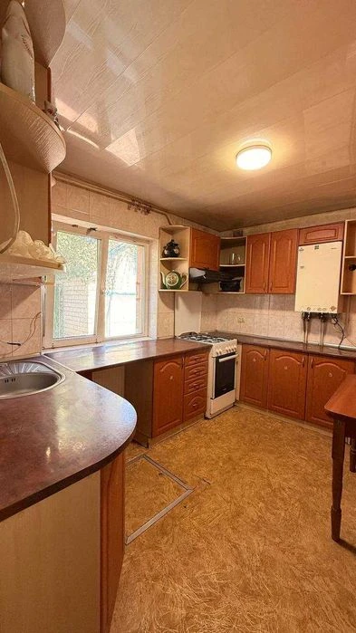 Продаж 3/4 житлового будинку по вул. С.Петлюри (Василини)  р