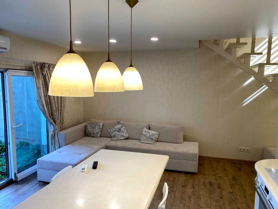 Продаж стильного Таунхаусу зі своєю ділянкою 3 сотки | 85м²