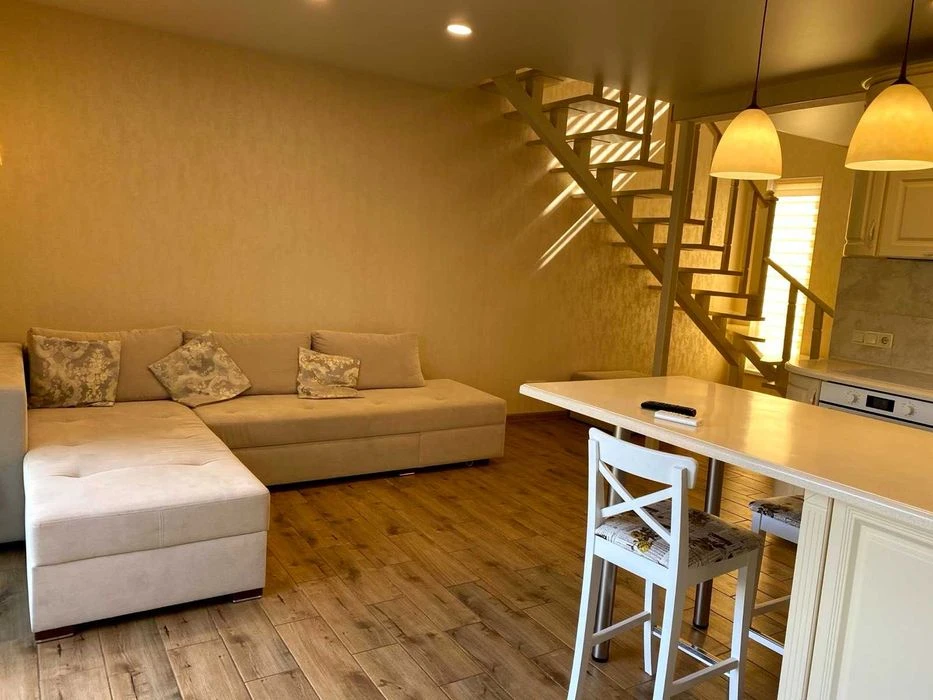 Продаж стильного Таунхаусу зі своєю ділянкою 3 сотки | 85м²
