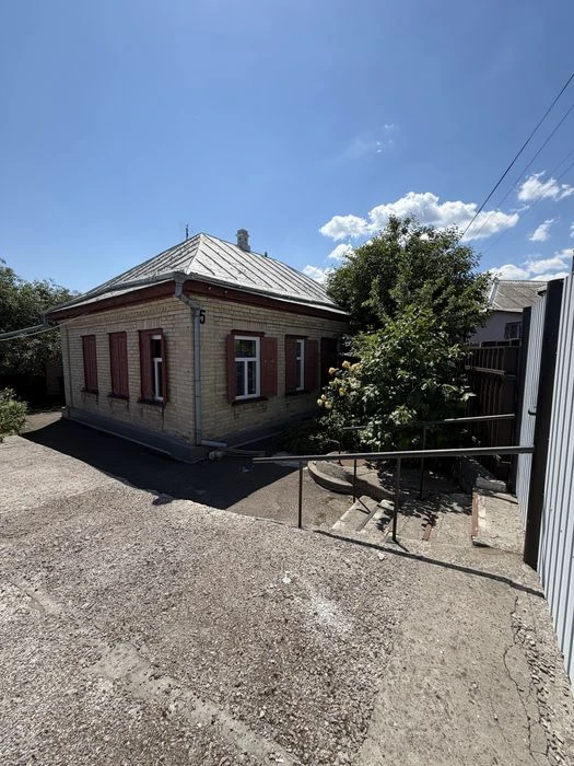 Продаж будинку. Казбет
