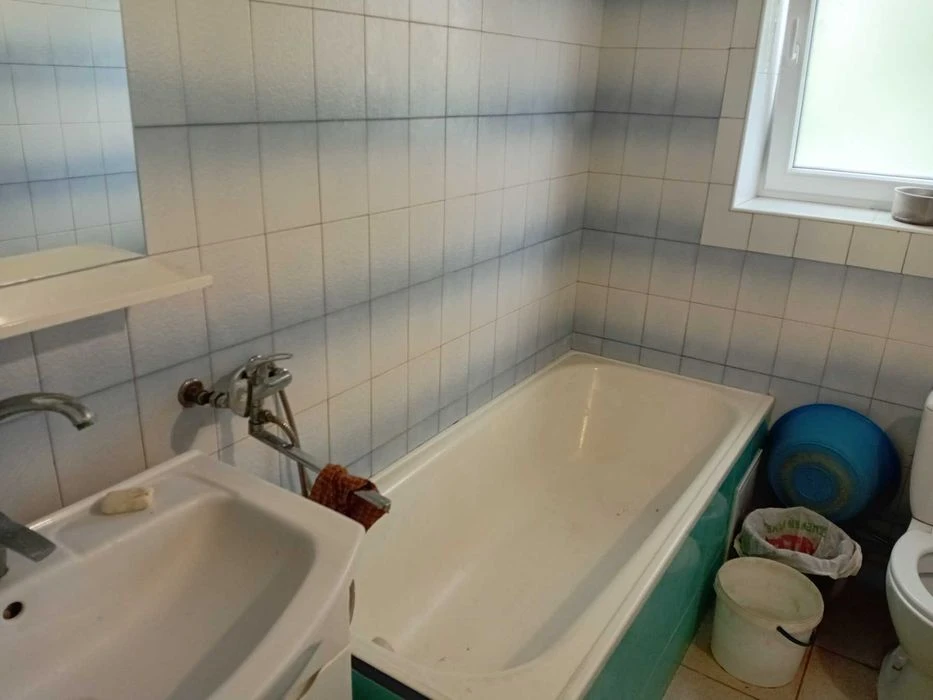 Продам домоволодіння 170 м.кв.зі зручностями на виїзді з Сад