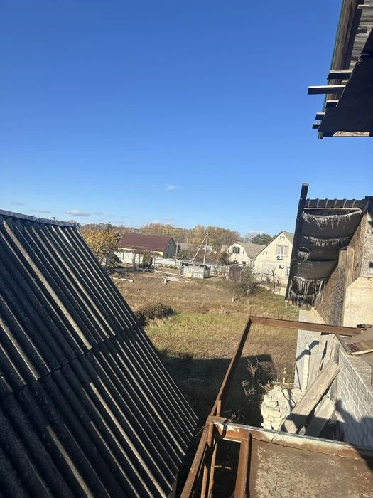 Пропонуємо до продажу Будинок із великою зем. ділянкою в Дах