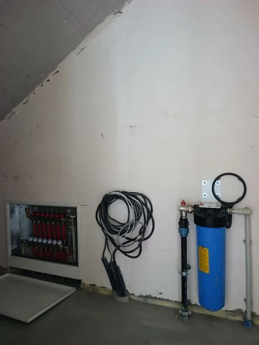 Будинок з газом на березі Дніпра