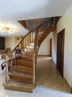 Затишний будинок, 180 м.кв., 4 спальні, 20 соток