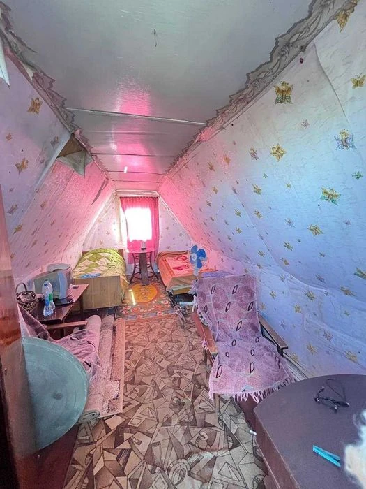 Продам  приватизовану дачну земельну ділянку