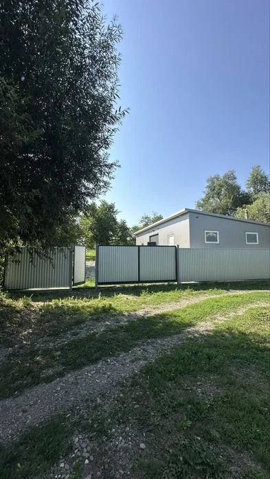 Продаж; ділянка 33 сотки; Чернівці; приміщення; бізнес;