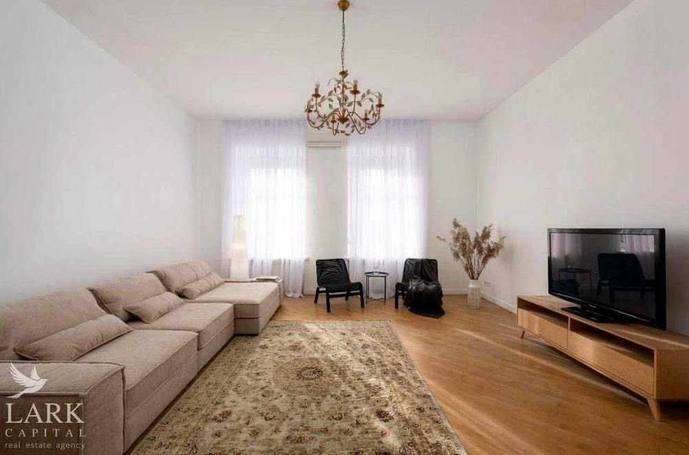 Продаж квартири в самому центрі Саксаганского ул., 58