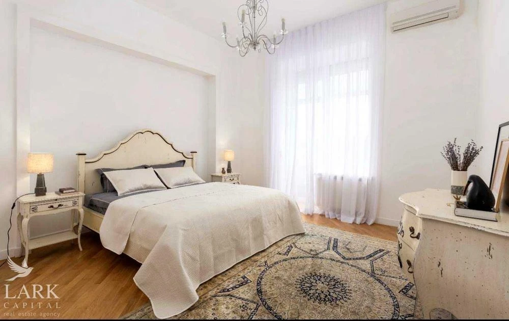 Продаж квартири в самому центрі Саксаганского ул., 58