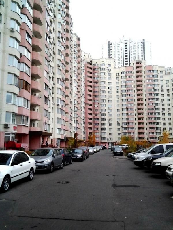 Продажа 3-комнатной квартиры 105 м², Княжий Затон ул., 2/30