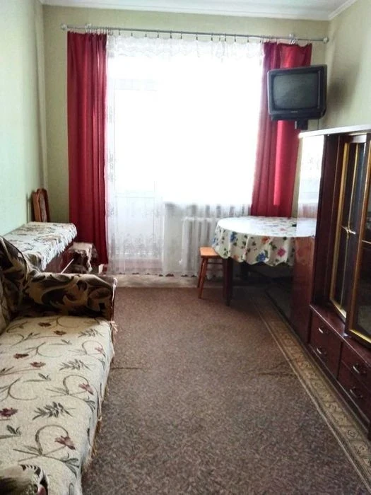 Продам 1-кімнатну, Севастопольська площа, меблі, техніка, га