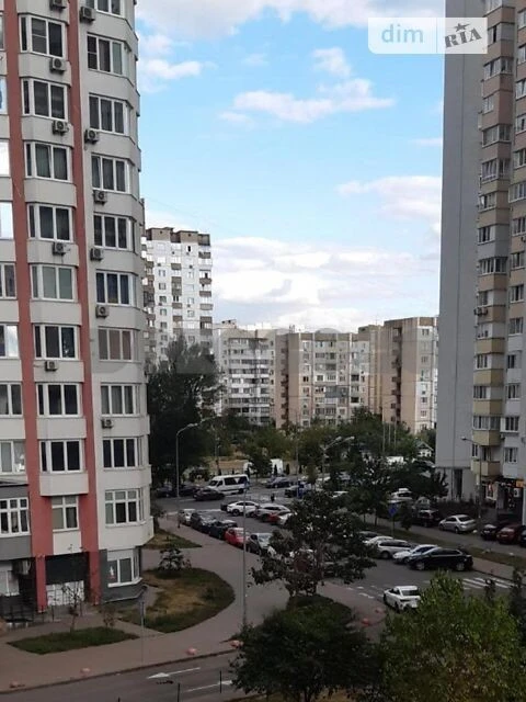 Продаж 2к квартири 69.2 кв. м на Пчелки Елены 8 • ID 3478729