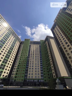 Продаж 1к квартири 53 кв. м на вул. Михайла Максимовича 32А