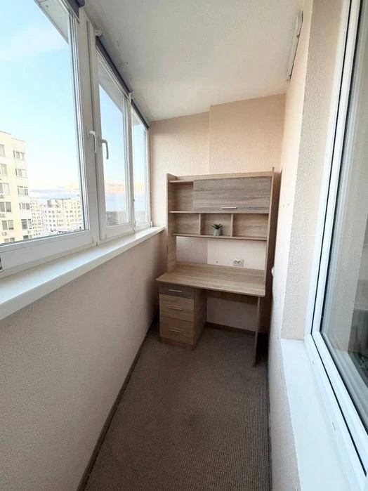 Без комісії. Продаж 1 км. квартира + кухня вітальня. ЖК Озер