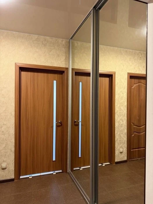 Без комісії. Продаж 1 км. квартира + кухня вітальня. ЖК Озер