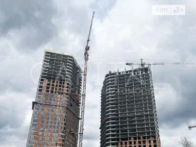 Продаж 1к квартири 50 кв. м на бул. Миколи Міхновського 2 •
