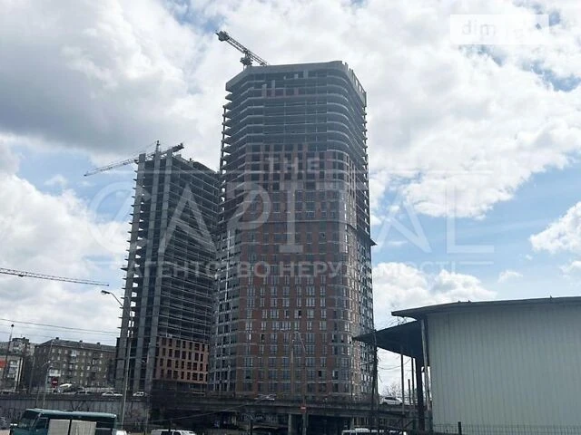Продаж 1к квартири 50 кв. м на бул. Миколи Міхновського 2 •