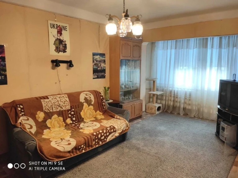 Татарка продається 2-к квартира 48 м, все окремо, 6 поверх,