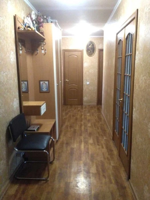 Оболонь, продається 3-к кв, 69 м, 9 пов, ЦЕГЛА, ГАЗ, все окр