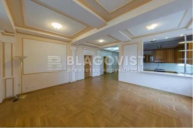 Продаж квартири Клубний будинок 3-кім 159м2 Метро Золоті Вор