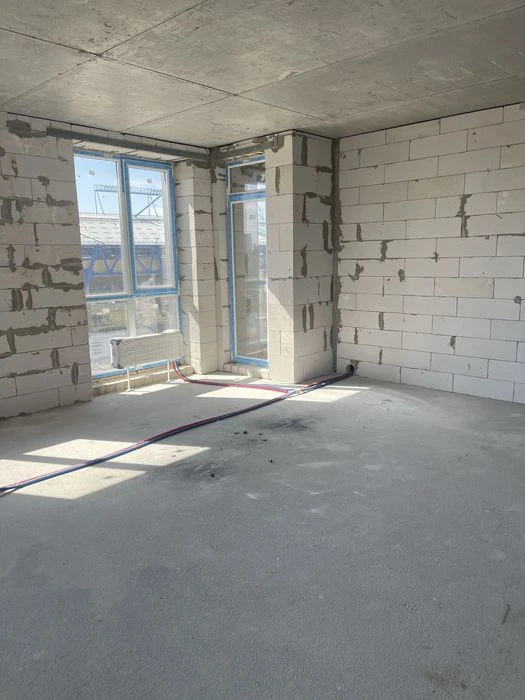 Selling the rarest 2-bedroom apartment in the Sportivny and Metallist residential complexes, near Spor metro station.