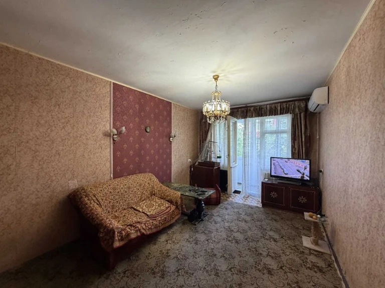 Продам 3-комнатную квартиру, Краснова / Адмиральский проспек