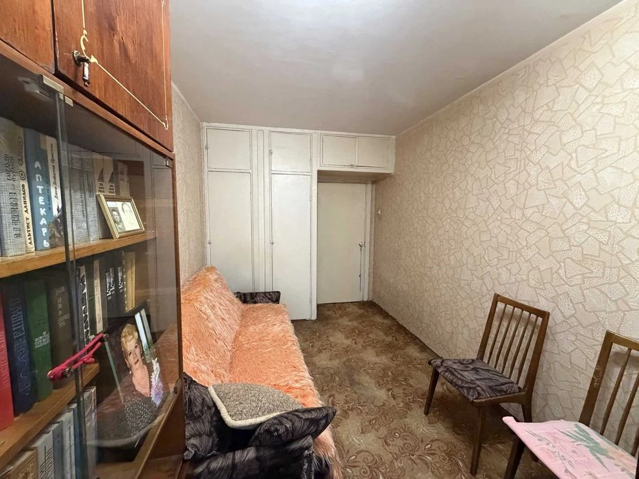 Продам 3-комнатную квартиру, Краснова / Адмиральский проспек